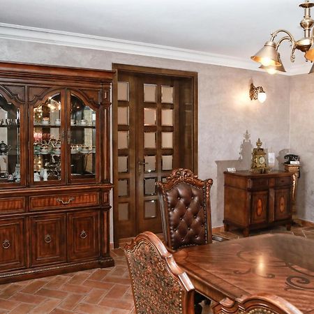 Villa Carolus-Luxurious Istrian Villa Barat  ภายนอก รูปภาพ
