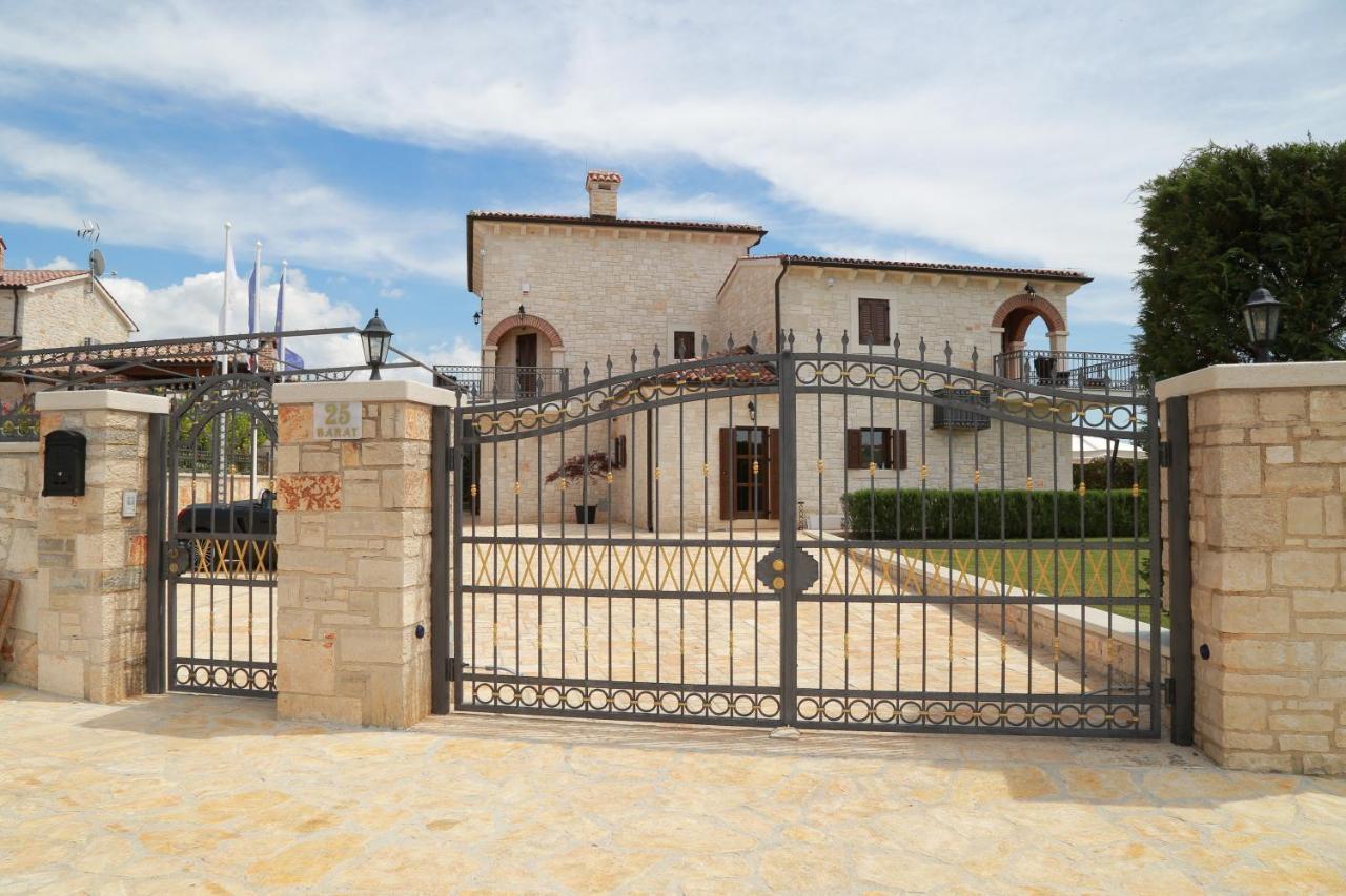 Villa Carolus-Luxurious Istrian Villa Barat  ภายนอก รูปภาพ