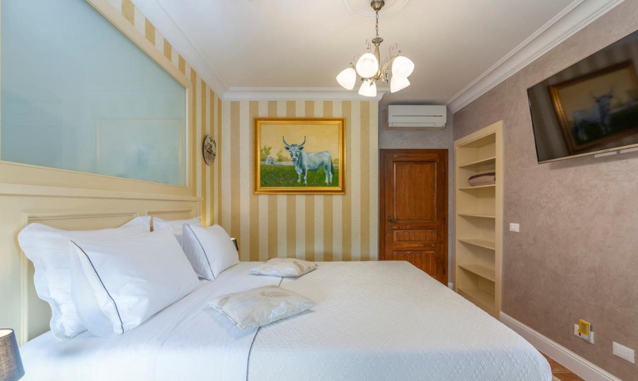 Villa Carolus-Luxurious Istrian Villa Barat  ภายนอก รูปภาพ